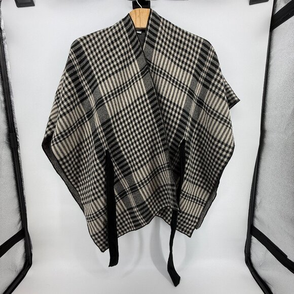 Avenue Plaid Cape Wrap with Belt One Size Black Grey Cream White - Picture 1 of 10